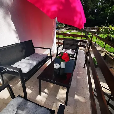 Franci Apartment